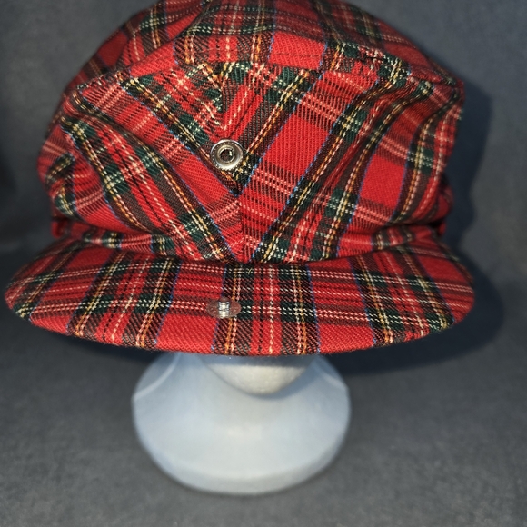 Red Plaid Flat Cap This Vintage cabby Hat Size S/M Stand out from the rest. - Picture 7 of 9